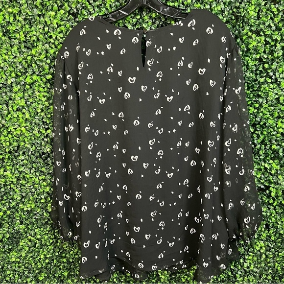 EVRI | Smocked Top - Picture 9 of 12